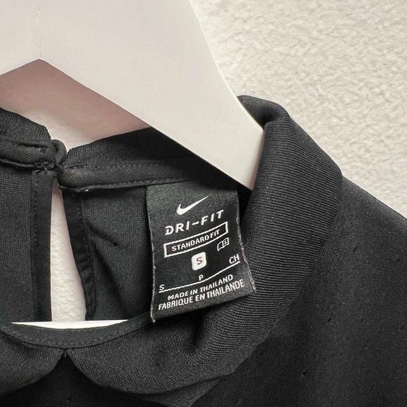 Nike Women’s Black Golf Polo Shirt with Peter Pam Collar - Picture 4 of 7